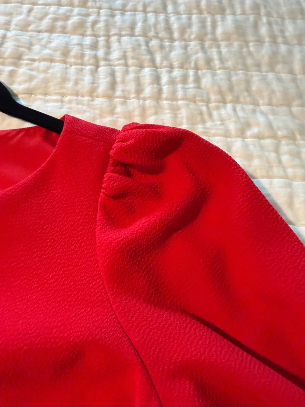Vince Camuto Bold Red. Mid sleeve   Shift Dress. Size 8